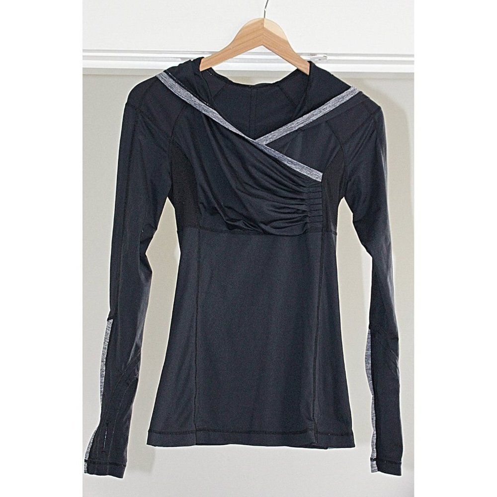 Lululemon - Run for Your Life Hoodie in Black + Heathered Grey, size 2